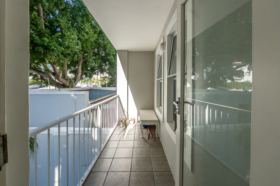 To Let 2 Bedroom Property for Rent in Oranjezicht Western Cape
